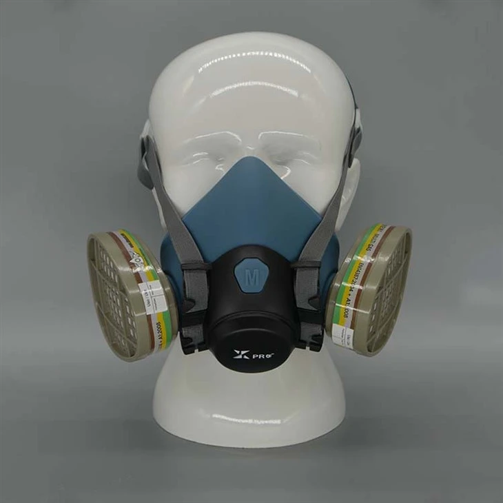Silikonski-respirator s pola maske